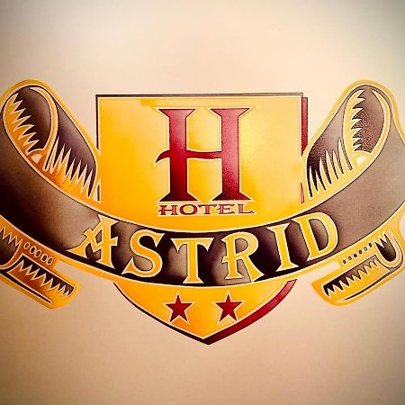 Hotel Astrid Milan Bagian luar foto